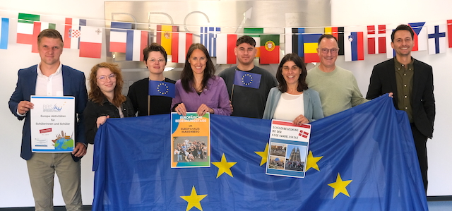 eu start 25 web